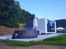 APPLE Cabin with Jacuzzi - Spa