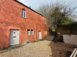 Upside Lodge - Beautiful cottage sleeps 6 near Bath Frome
