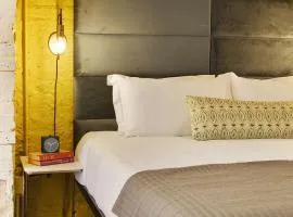 Stunning Suite with Kitchenette 1st Floor