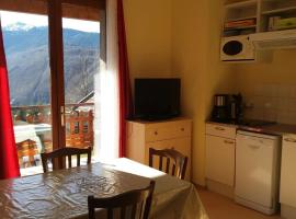Appartement confortable à Ignaux, 31 m² avec piscine, hotel v destinaci Ignaux
