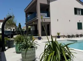 Villa Vida, Medulin - Bazen i jacuzzi