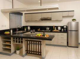 Big King room near SM - Fast WIFI, Hotel in Angeles