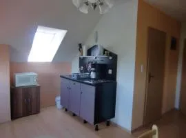 Nette Wohnung Mit Garten, Grill Und Pool