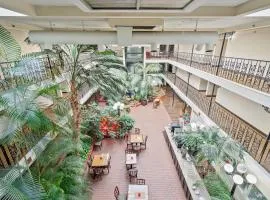 Coratel Plus Suites Wichita West Airport