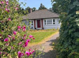 harbour views, villa in Midleton