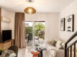 Larnaca Seaside Villa Marina 43