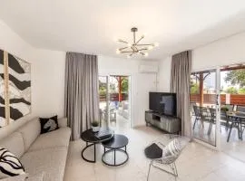 Larnaca Seaside Villa Marina 44