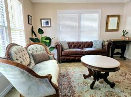 Craftsman by Downtown Uvalde, Hotel in Uvalde