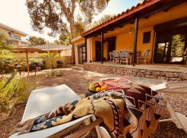 Garden House 2 Bedroom Suite, hotel di Vari