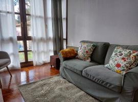 Céntrico apartamento en el casco antiguo de Potes, Hotel in Potes