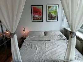 Top Spot! Cozy Studio in Center