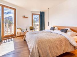 Pension Longhin Maloja - Self Check In，位于马洛亚的旅馆