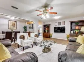 BBQ Ready Hawthorne Home with Screened-In Patio