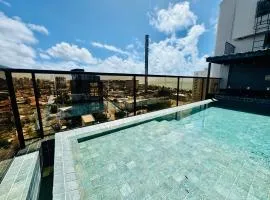 Reserva Madero Edy - Loft azul Mar - Ponta Negra - Piscina na cobertura - wi-fi - cozinha - varanda