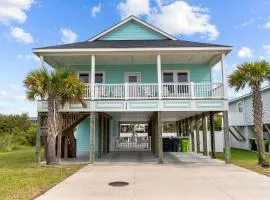 Beachside Charm Pool Spa & 3-Min Walk to Shore