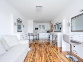 TP Spacious Stylish Free parking