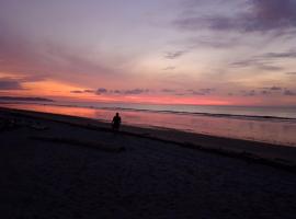 Hotel Transilvania, &pi;&omicron;&lambda;&upsilon;&tau;&epsilon;&lambda;έ&sigmaf; &xi;&epsilon;&nu;&omicron;&delta;&omicron;&chi;&epsilon;ί&omicron; &sigma;&epsilon; Jama