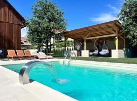 Horace Exclusive Residence Fagaras, hotel v destinaci Fagaraš