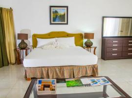 Villa Juanita, Hotel in Happy Grove
