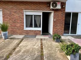 Casa-Apt de 2 Dormitorios Perfecta Ubicacion