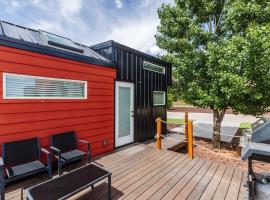 Angels Landing Tiny Home, minicasa en Apple Valley