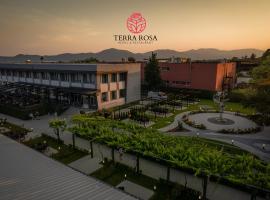 Хотел Терра Роза, place to stay in Karlovo