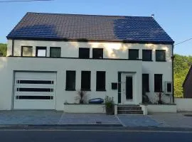 la maison blanche a Hermeton sur Meuse