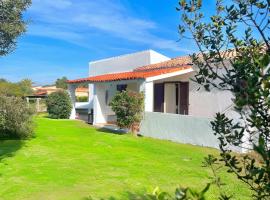 Vermentino - Apartment - 200m from the Beach - Garden - Wi-Fi - AC - BBQ - Parking - Pet Friendly, hotell i Budoni