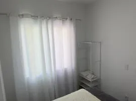Apto 2 quartos - Próx Shop FIP