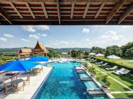 Baan Souchada Resort & Spa: Sara Buri şehrinde bir otel