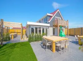 Callantsoog Group getaway Beach