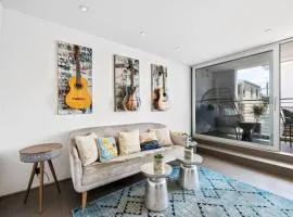 The Blue Wave - 3 blocks from Manhattan Beach Pier