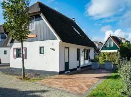 Villa in Callantsoog with Whirlpool and Beach