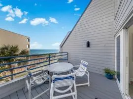 Beachfront Condo with Balcony on Manasota Key