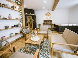 Maison de Charme avec Spa, Au coeur de Bergerac, hotel i Bergerac