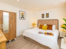 The Lincoln Apartment 2023 NEW-BUILD, 1 mintue walk JR John Radcliffe Hospital & Ideal for Oxford Brookes University