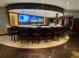 Exclusive Villa with Expansive Space & Private Bar