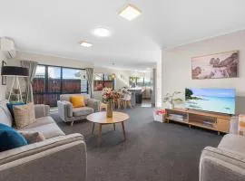 Papamoa Waves - Seaside Getaway