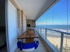 Apto Alto Padrão Frente Mar no melhor condomínio