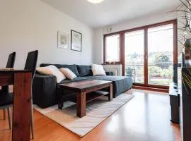 ADM Comfort Apartment - FREE Parking Garage