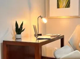 3BR Executive Stay 15 Min to ATL Airport Fast Wi-Fi Free Parking