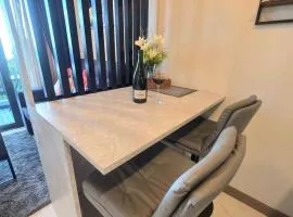 A303-Partial Seaview plus Pool view 1BR 300m Walk To Ao Nang Beach