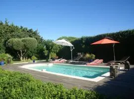 Holiday Home in Var near Beaches & Pool, cleaning included