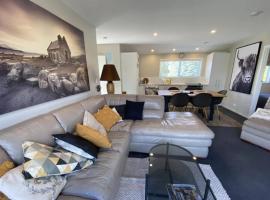 Southern Comfort Twizel Escape, hotel in Twizel