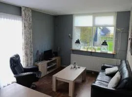 Cottage in Dwarsgracht near Giethoorn, cleaning included