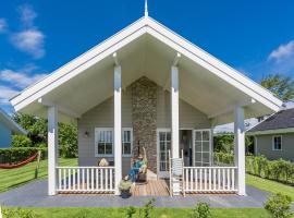 Bungalow near Dutch Coast & Forest、ノールトウェイクのホテル