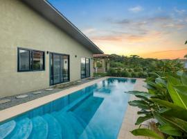 Casa Ola - Tropical Beachside Escape, Ferienwohnung in Playa Venao