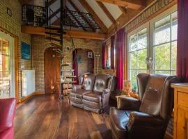Holiday Home in Wijnaldum near Harlingen Harbor, cleaning included