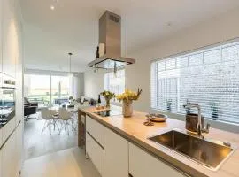 Modern Garden Holiday Home, cleaning included