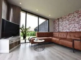 Peaceful Chalet Close to Norg, cleaning included